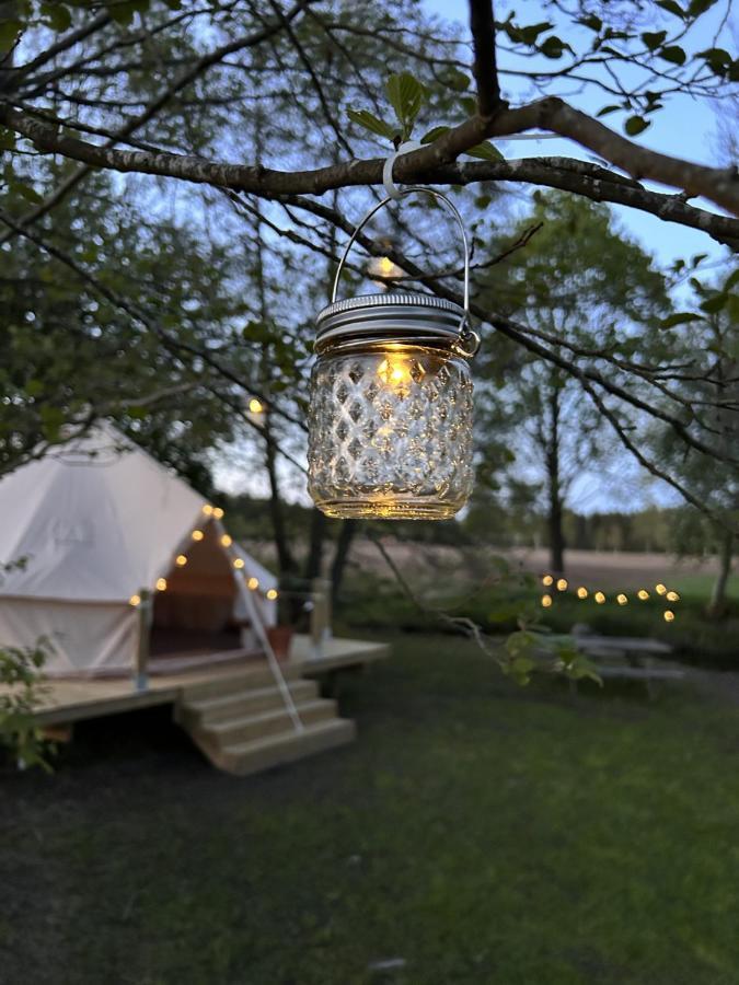 Glampingtaelt, Privat Omrade, 3 Mil Utanfoer Oerebro *